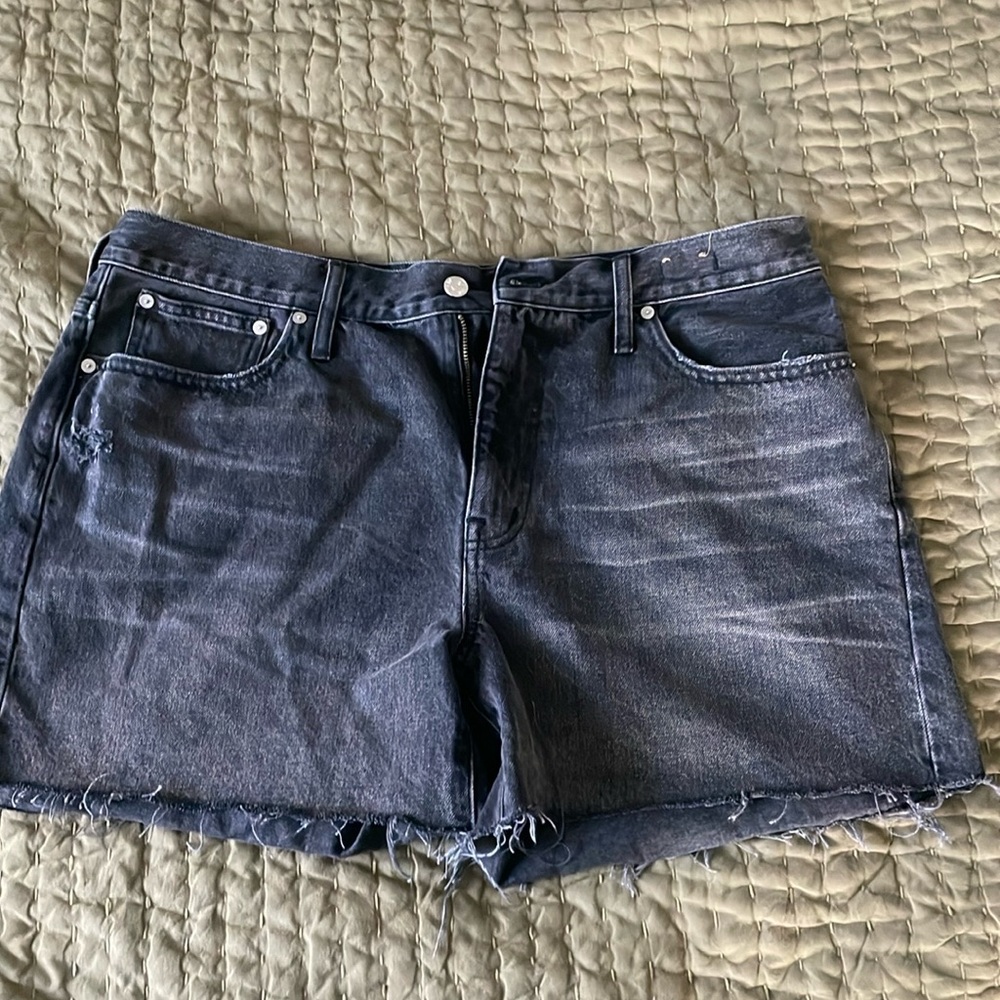 Madewell Relaxed Mid-Length Denim Shorts Size 32